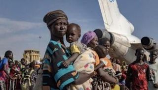 سودانيون فارون من القتال