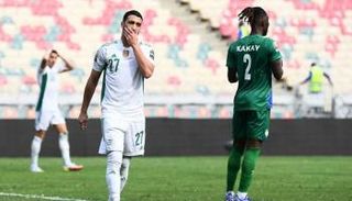 سعيد بن رحمة لاعب منتخب الجزائر