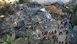 منازل مدمرة في غزة جراء القصف الإسرائيلي - رويترز