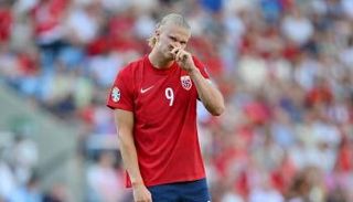 إيرلينغ هالاند ضد إسبانيا