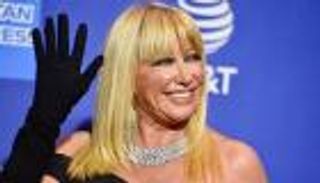 وفاة سوزان سومرز نجمة مسلسل Three’s Company.. صارعت السرطان 23 عاما