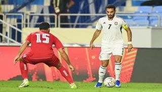 جانب من مباراة الإمارات ولبنان