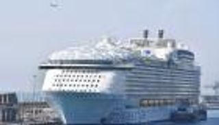 رغم تضرر السياحة.. برشلونة تصالح المناخ بقرار "السفن العملاقة"