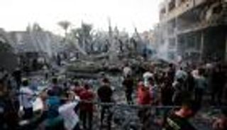 الحرب في يومها الـ13.. غزة تلملم أشلاءها وتنتظر فتح شريانها