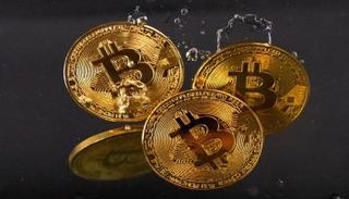 عملة بيتكوين- رويترز
