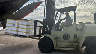 عملية نقل لقاحات 