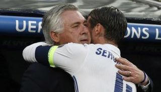 كارلو أنشيلوتي مع سيرجيو راموس