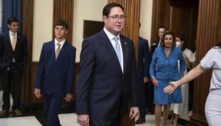 النائب مايك فلود