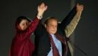 عودة "أسد البنجاب".. نواز شريف على سلم السلطة بباكستان