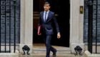 عام بـ10 داونينغ ستريت.. سوناك لا يقوى على رغبة بريطانيا في التغيير