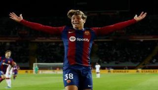 مارك غويو لاعب برشلونة 