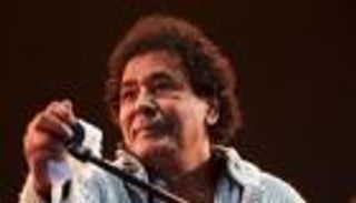 محمد منير يعود من ألمانيا ويستعد لتقديم أغنية «وطنية عربية»