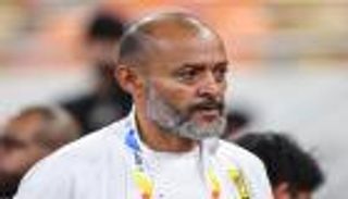 «تابعوا البرامج».. سانتو يرد على غضب جماهير الاتحاد السعودي