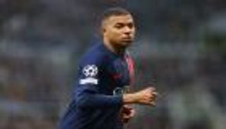 خارج الملعب.. قصة لاعب مغمور هزم مبابي في باريس سان جيرمان