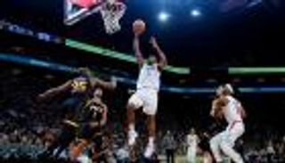 انطلاقة قياسية.. أجانب دوري السلة الأمريكي يدخلون التاريخ