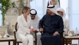 محمد بن زايد يبحث تطورات الأوضاع في غزة مع وزيرة خارجية كندا