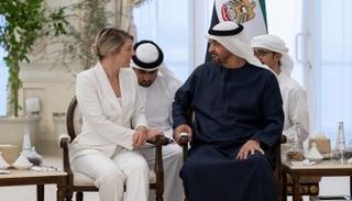 الشيخ محمد بن زايد آل نهيان مع وزيرة خارجية كندا