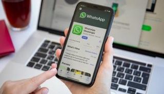 تطبيق واتساب