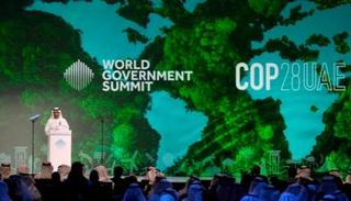 خبراء يعولون على نجاح الإمارات في النأي بقمة المناخ بعيدا عن انقسامات السياسة 