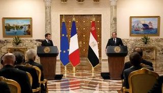 السيسي وماكرون خلال المؤتمر الصحفي