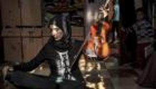 «لا تبالي يا غزة».. «نوتات» الأمل تتحدى «نشاز» القصف