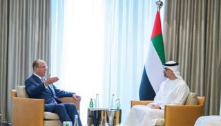 خالد بن محمد بن زايد يلتقي المدير التنفيذي لشركة «بلاك روك»