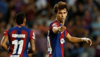 جواو فيليكس نجم برشلونة