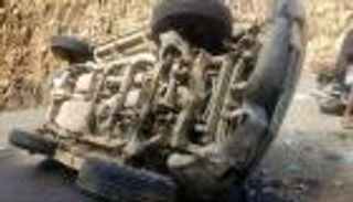 10 قتلى من أسرة واحدة بانقلاب سيارة في اليمن