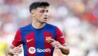 صداع في رأس تشافي.. «كابوس »غاريث بيل يُطارد بيدري مع برشلونة