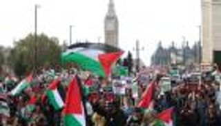 غزة تربك بريطانيا.. هدير الهتافات يعيد كتابة القانون