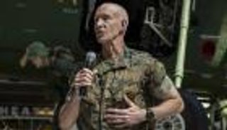 إسرائيل تستعين بجنرال حارب في العراق.. من هو جيمس غلين؟