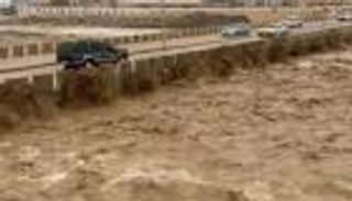 سيول المخواة في السعودية.. مشاهد مخيفة (فيديو)