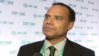 رالف ريجنفانو وزير التغير المناخي والطاقة والبيئة في دولة فانواتو