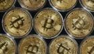 أسعار العملات الرقمية.. بيتكوين تصعد بالكريبتو