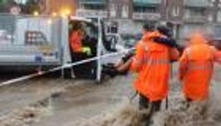 إيطاليا تغرق.. و«نظام موسى» يحمى فينيسيا