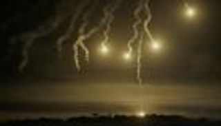 عزل غزة مجددا.. إسرائيل تقطع الاتصالات والإنترنت عن القطاع