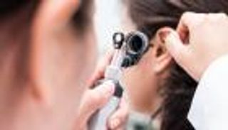 «أصوات غير طبيعية».. العثور على عنكبوت «بنى بيتا» داخل أذن سيدة