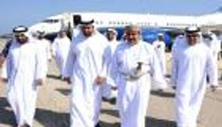 ذياب بن محمد بن زايد يصل إلى سلطنة عُمان