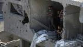 مخاوف أممية من «جرائم حرب» بمخيم جباليا.. و«الأونروا»: باقون بغزة