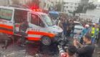 عشرات القتلى والجرحى في قصف إسرائيلي لبوابة مستشفى الشفاء