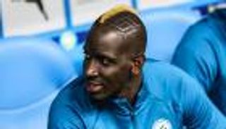 ضرب مدربه ورحل.. قصة نجم ليفربول الأسبق تدخل غرائب كرة القدم