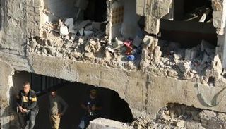 مرافق غزة الحيوية تتعرض للقصف