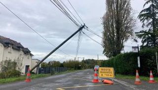 آثار العاصفة سيران