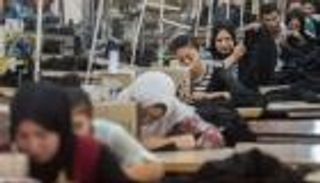 للشهر الـ35.. القطاع الخاص غير النفطي في مصر يواصل الانكماش