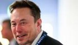 كيف يختلف «Grok» الخاص بـ إيلون ماسك عن «ChatGPT»؟