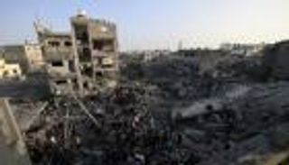 انهيار مصور صحفي فقد 4 من أطفاله في غزة (فيديو)