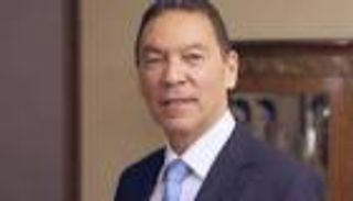 خرج من الرعاية المركزة.. تطورات الحالة الصحية للدكتور المصري هاني الناظر