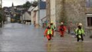 فيضانات استثنائية في شمال فرنسا (فيديو)