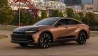 السيارات "ثنائية اللون".. قائمة الطرازات الأنيقة الأكثر إثارة للإعجاب