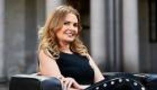 يسرا تعلق على اعتذار جمال العدل بـ«4 كلمات»